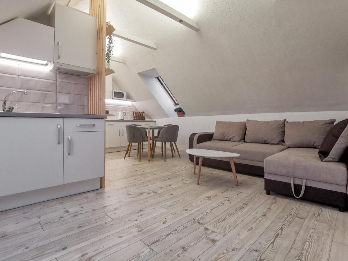 Old Town Bakery Aparthotel Marijampolė Eksteriør bilde